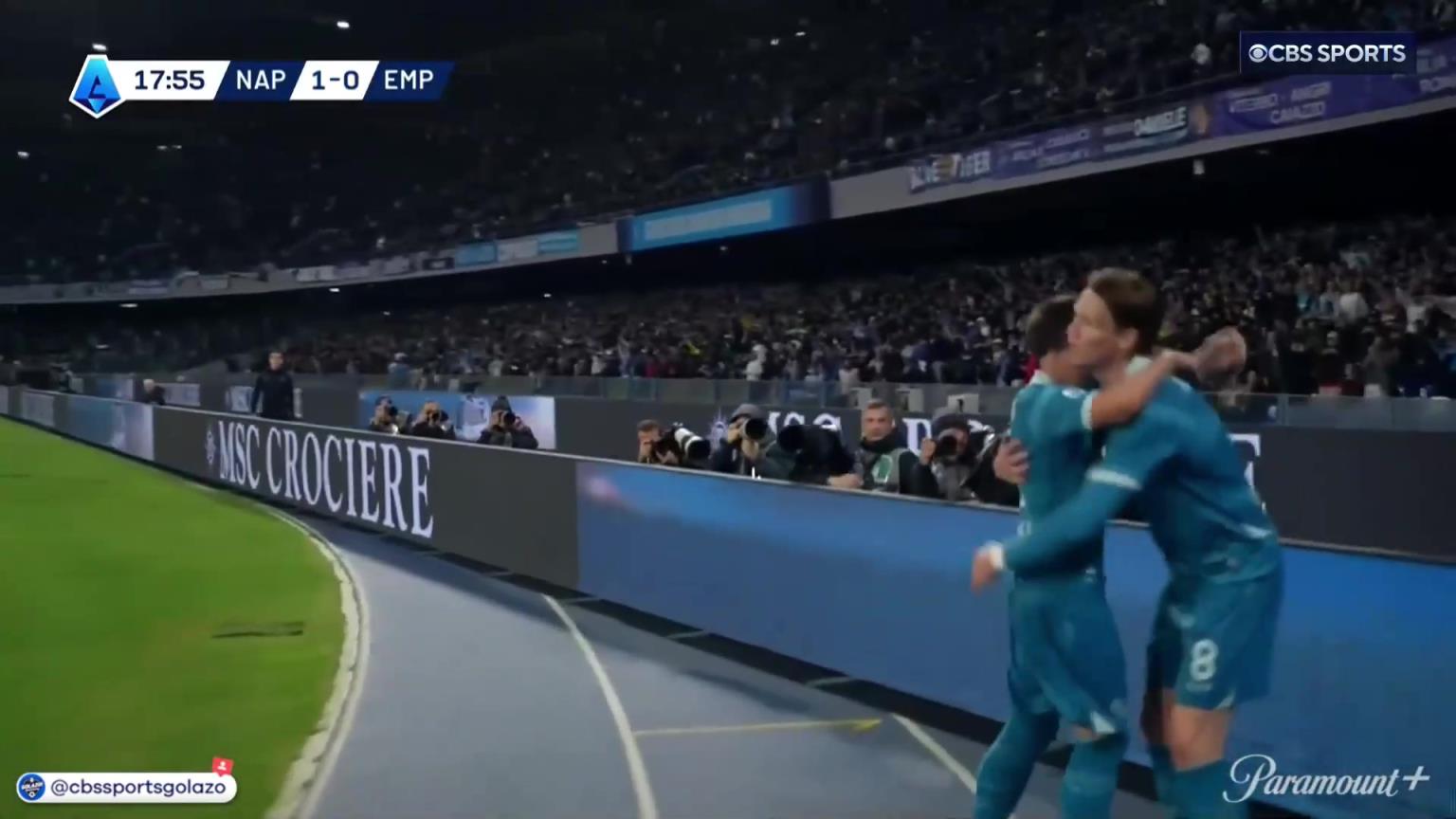 完美進(jìn)球！麥克托米奈中場(chǎng)帶球一條龍外圍勁射破門！